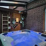Jacuzzi, Piscine Chauffee, Station De Recharge Pour Vehicule Electrique, Maison De Maitre Normande Du 19eme Siecle A 25' De Deauville, Classee Meuble De Tourisme 5 Etoiles