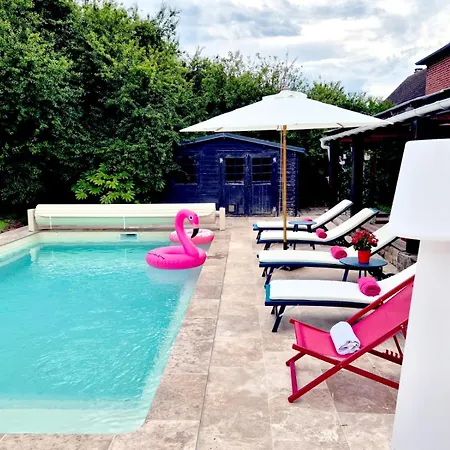 Villa Jacuzzi, Piscine, Station De Recharge Pour Véhicule électrique, Maison Normande Du 19ème Siècle à 25' De Deauville, Classée Meublé De Tourisme 5 étoiles