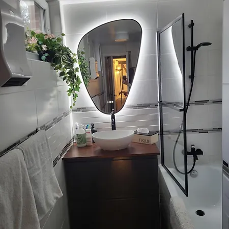 Villa Jacuzzi, Piscine, Station De Recharge Pour Véhicule électrique, Maison Normande Du 19ème Siècle à 25' De Deauville, Classée Meublé De Tourisme 5 étoiles Saint-Philbert-des-Champs