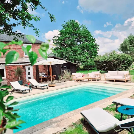 Villa Jacuzzi, Piscine, Station De Recharge Pour Véhicule électrique, Maison Normande Du 19ème Siècle à 25' De Deauville, Classée Meublé De Tourisme 5 étoiles *