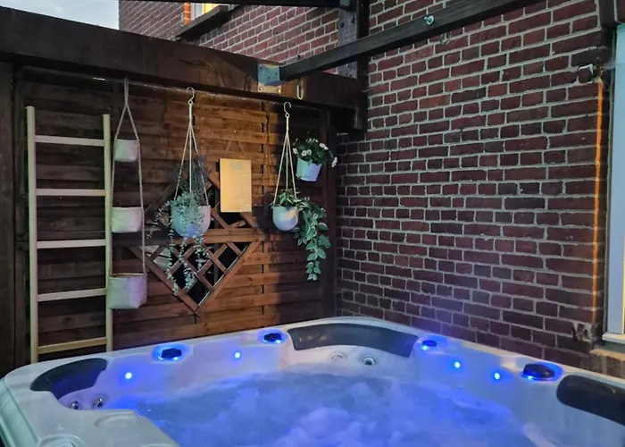 Jacuzzi, Piscine, Station De Recharge Pour Vehicule Electrique, Maison Normande Du 19eme Siecle A 25' De Deauville, Classee Meuble De Tourisme 5 Etoiles
